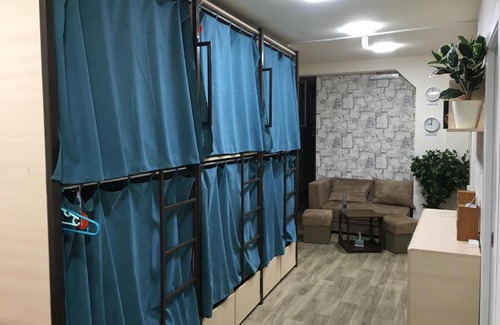Kentron Hotel | Bonvenon capsule Hostel