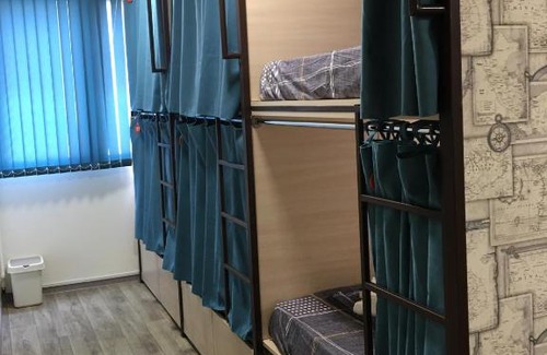 Kentron Hotel | Bonvenon capsule Hostel