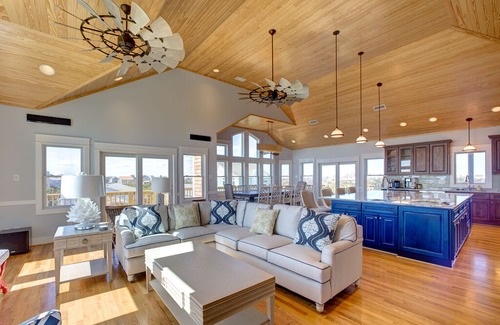 Hatteras House | Bonzer Beach House - Luxurious 6 Bedroom Semi-Oceanfront Home in Hatteras
