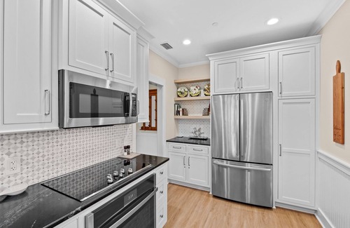 Watercolor Condo | Book a Fall Getaway Today! Park District - Gulf Views! Park Views! Jetted Tub!