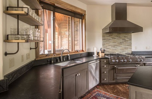 Spanish Peaks House | Book a Summer Getaway! Modern Mountain Home, Deck and Outdoor Fireplace, Near Ousel Falls Park!
