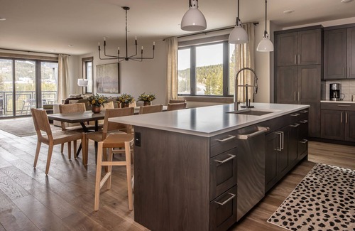 Big Sky Condo | Book a Winter Getaway Today! New Build Mountain Condo with Fireplace!