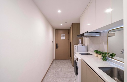 Hong Kou Bed & Breakfast | Book and Bed-QuYang Road