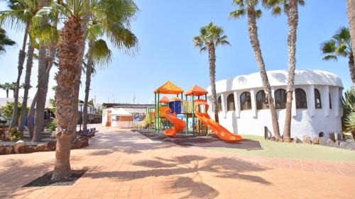 Corralejo Apartment | Book Jet - OASIS CORRALEJO maxi-pool !renovated!