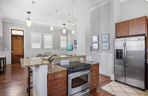 Seaside House | Book Now for a Fall Getaway! 30A Beaches! Seaside Town Square! 2 Adult Bikes!