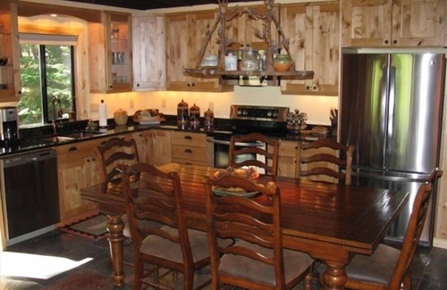 Black Butte Ranch Cabin | Book now for Summer! Black Butte Ranch Updated Big Meadow Fairway Cabin.