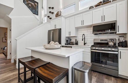 Whitefish Condo | Book Now for the Holidays! Communal amenities include Hot tub, gym and more!