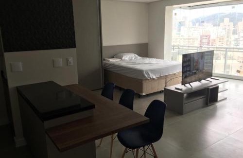 Pompeia Apartment | Book Santos - Condomínio Unlimited - Apartamento com Vista Mar e Apartamento com Vista Piscina