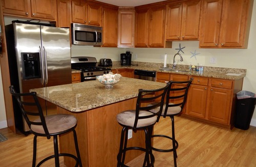Wildwood Crest Condo | BOOK SEPTEMBER! STAY OCEANFRONT @ STOCKTON! POOL!