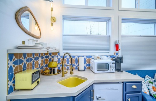 McMinnville Cottage | Book the Mod Cottage at The Boutique Retreat in historic downtown McMinnville.
