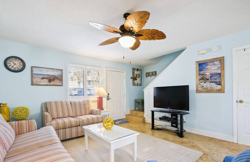 Long Beach House | 🏖️ Book this unit for LABOR DAY and FREE Grand Mere Cruise ticket*!🏖️