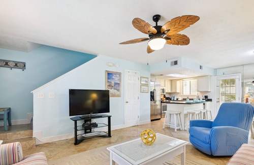 Long Beach House | 🏖️ Book this unit for LABOR DAY and FREE Grand Mere Cruise ticket*!🏖️