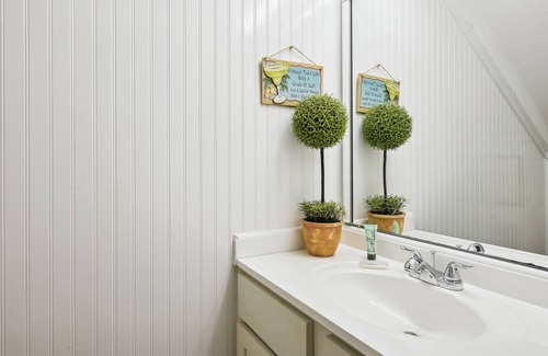 Long Beach House | 🏖️ Book this unit for LABOR DAY and FREE Grand Mere Cruise ticket*!🏖️