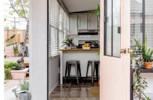 Harbor Gateway North House | Book via Air B-n-B instead