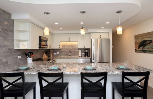 Kihei Condo | Book your Beach vacation, and stay at beautiful oceanview Kamaole Sands 2-206
