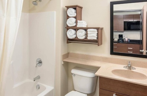 Southern Crossing Hotel | Book Your Bend Adventure – Rooms Near Parks & Dining