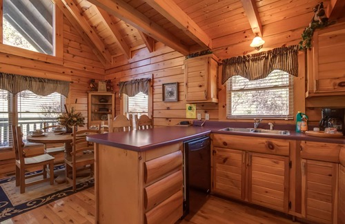 Pigeon Forge Cabin | Book your cozy Christmas getaway at Are We Bear Yet now!