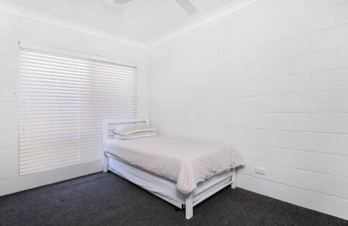 Golden Beach House | Booker Pde 34 Unit 2 Pet Friendly