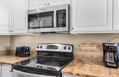 Miramar Beach House | Booking Fast! Free Beach Service in Season