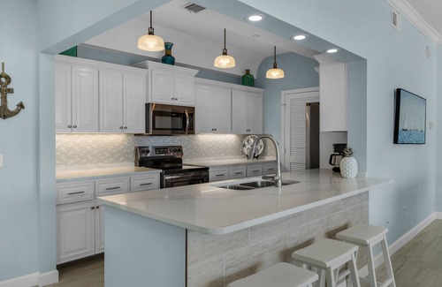Long Beach Condo | Booking Long Beach August 18, 2025-April 2026 READ DESCRIPTION PRIOR TO BOOKING