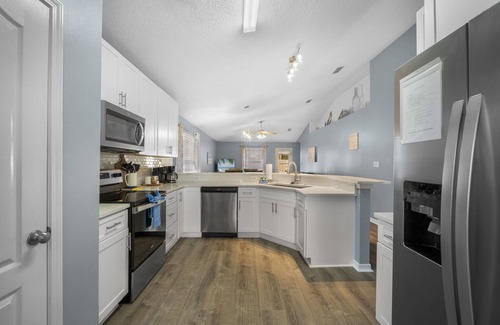 Miramar Beach House | Booking now for 2025! Beach Access ~ Private Heated Pool ~ Renovated