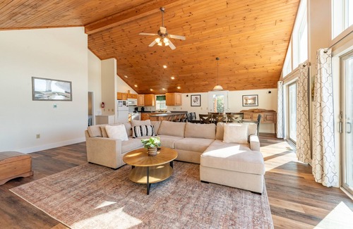 Swanton House | Boone's Trail: Lake Access, Hot Tub, Fire Pit!