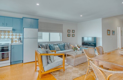 Yamba Apartment | Boorolong 2 | Beachfront Bliss