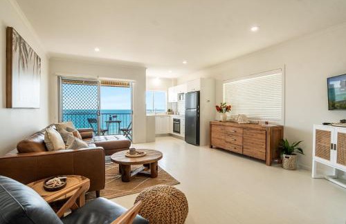 Yamba Apartment | Boorolong 4 - The Most affordable views in Yamba