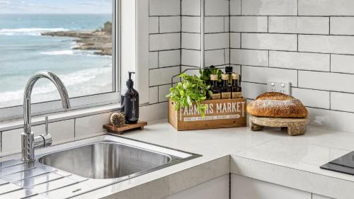 Yamba Apartment | Boorolong 4 - The Most affordable views in Yamba