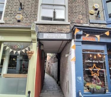 York House | Bootes Cottage