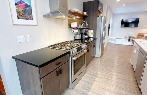 Downtown Anchorage House | Bootlegger’s Nestn