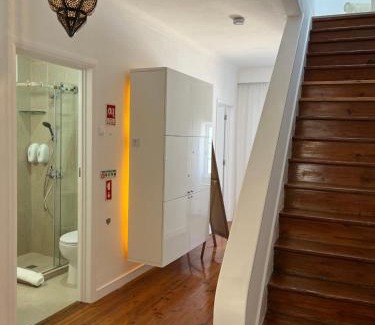 Lagos City Center Hostel | Bora Dormir