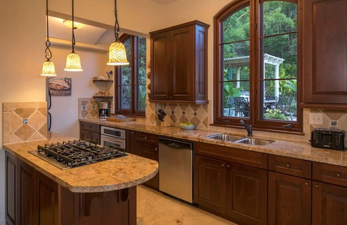 Bordeaux Mountain Villa | Bordeaux Falls - 5 Stars - Wondrous Views!