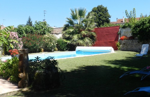 Talence House | Bordeaux-Villa with air-conditioning and heated pool