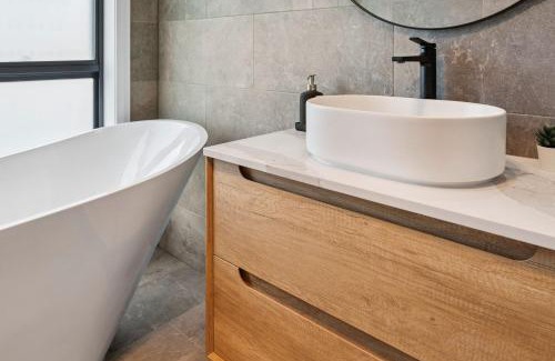 Jindabyne House | Boreas Lodge
