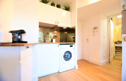 La Plage Apartment | Borely - Apartment with terrace near the sea