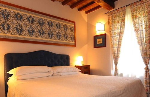 Solomeo Other | Borgo Mandoleto - Country Resort & Spa | Sunflower