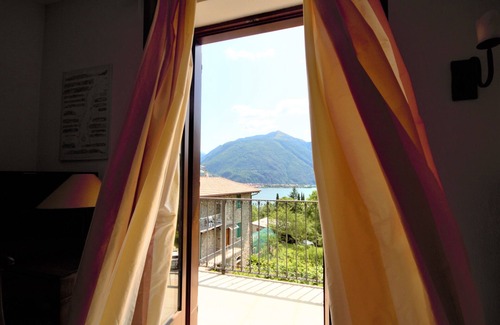 Vignola Apartment | Borgo VII Apartment - Lake Como