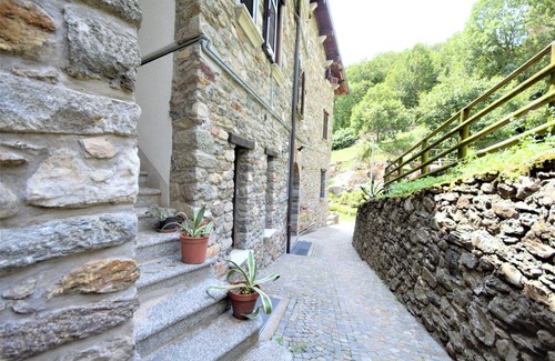 Vignola Apartment | Borgo VII Apartment - Lake Como