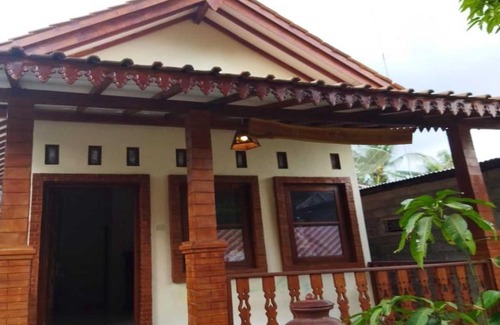 Borobudur House | Borobudur Kampung Homestay - SUHADI