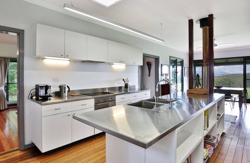 Berry House | Borrowdale - Expansive Views of the Escarpment