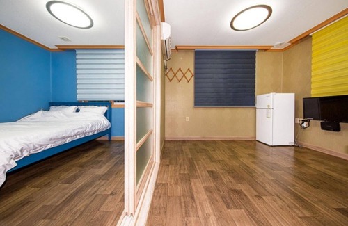 Kunip House | Boryeong Haebaragi Pension