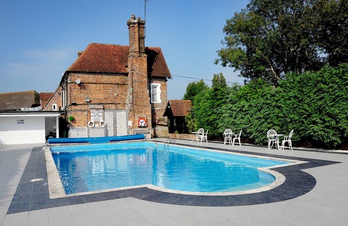 Lower Dicker Hotel | Boship Lions Farm Hotel, Sure Hotel Collection by Best Western
