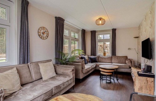 Ede Villa | ✓ Boshoeve at Bospark Ede ✓ Holiday home for 10 persons ✓ Located in Ede (Gelderland) ✓ Holiday park on the Veluwe ✓ Book directly through the park
