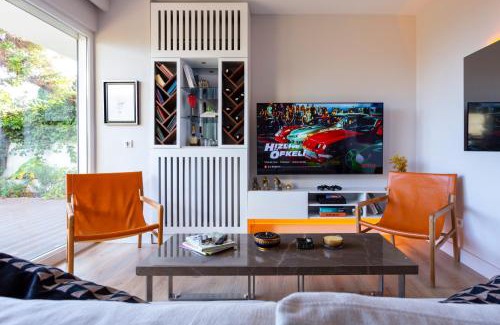 Kurucesme Apartment | Bosphorus Designer Suite Seperate Guest room