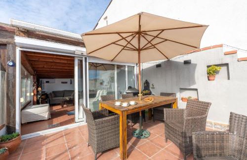 Kabatas Apartment | Bosphorus view-Airport shutle-High Speed WIFI-Private parking