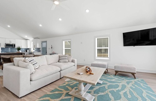 Long Beach House | Boss Beach/507 West Beach Drive - Coastal Vacation Resorts