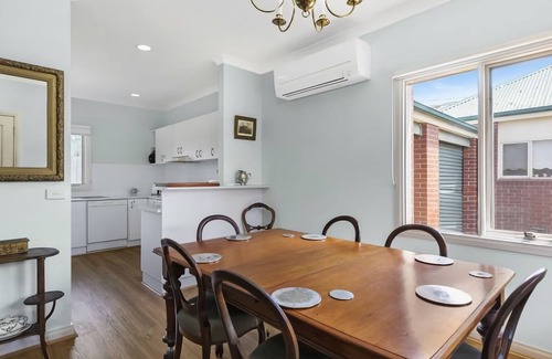 Torquay Apartment | Boston Beach House 2-19