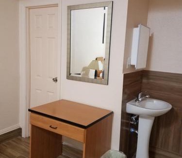 Tenderloin Hotel | Boston Hotel