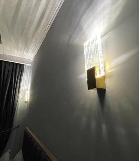 Osh Bed & Breakfast | Boston